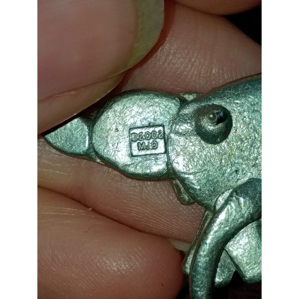 Elephant Trunk Up Hat Pin/ Brooch Signed MJO 2002 Silver‎ Tone
